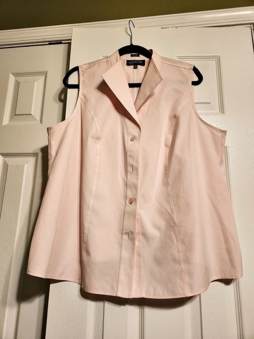 Jones New York Collection Platinum Sleeveless Blouse